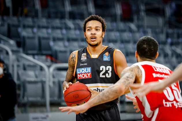 links 23 Troy Caupain (ratiopharm Ulm) Brose Bamberg - ratiopharm Ulm - easyCredit-BBL - Basketball Bundesliga - Basketball Saison 2020 21 - 25. Spieltag, 27.03.2021 Bamberg, Brose Arena Copyright: DanielxLöb