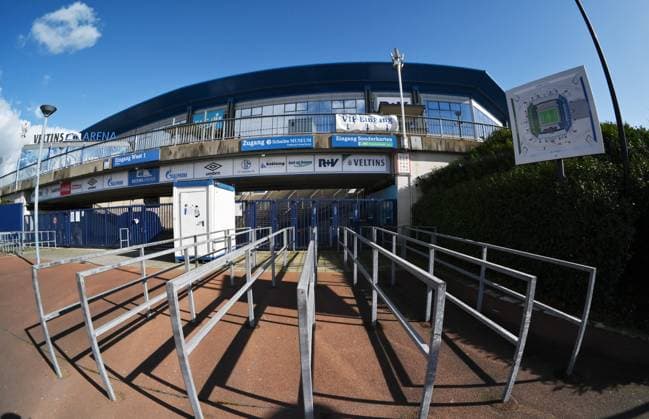 27.03.2021, Veltins Arena auf Schalke, Eingang West 1, Foto: Maik Hölter TEAM2sportphoto Gelsenkirchen Parkstadion Nordrhein Westfalen Deutschland