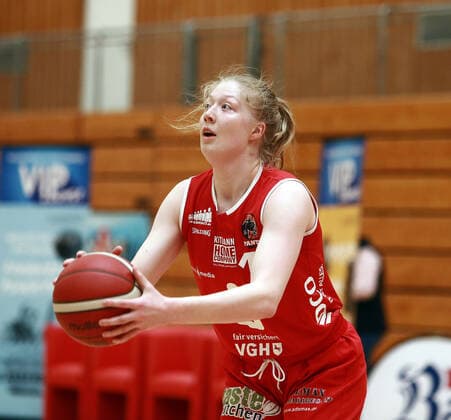 Wasserburg, Badria Halle,28.03.21, playoff Viertelfinale, 1. Spiel, Basketball, 1. Bundesliga Damen, TSV 1880 Wasserburg vs Giro Live Panthers Osnabrueck im Bild von FRIEDA BUEHNER (Osnabrueck), Copyright: HMBxMediax xHeikoxBecker