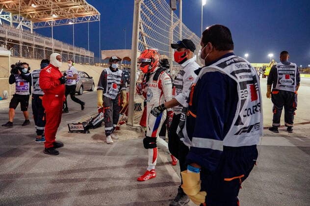 Formula 1 Gulf Air Bahrain Grand Prix 2021 28.03.2021, Bahrain International Circuit, Sakhir, Formula 1 Gulf Air Bahrain Grand Prix 2021 ,im Bild Nikita Mazepin (RUS 9), Haas F1 Team ausgeschieden