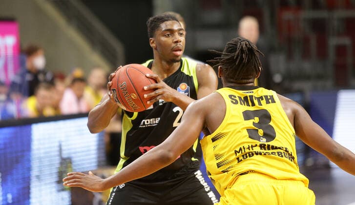 Ludwigsburg , Basketball easyCredit BBL Bundesliga , MHP RIESEN Ludwigsburg vs. medi Bayreuth , Frank Bartley ( Bay )