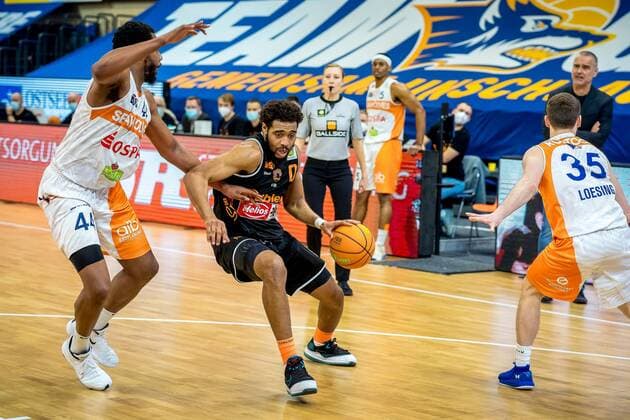 Ketih Writht, Brad Loesing, Rostock Seawolves vs. Panthers Schwenningen, Basketball, PRO-A, 28.03.2021 Rostock Seawolves vs. Panthers Schwenningen, Basketball, PRO-A, 28.03.2021 Rostock Copyright: xEibner-Pressefotox EP_GRW