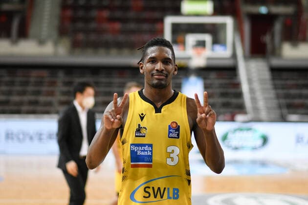 Jaleen Smith (MHP Riesen Ludwigsburg) jubelt ueber den Sieg, GER, MHP Riesen Ludwigsburg vs. medi Bayreuth, 28.03.2021, 25. Spieltag easycredit Basketball Bundesliga, Spielzeit 2020 2021. GER, MHP Riesen Ludwigsburg vs. medi Bayreuth, 28.03.2021, 25. Spieltag easycredit Basketball Bundesliga, Spielzeit 2020 2021. Ludwigsburg Copyright: xEibnerxPressefoto MichaelxMemmlerx EP_MMR