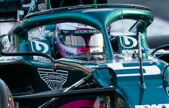 Formula 1 Gulf Air Bahrain Grand Prix 2021 28.03.2021, Bahrain International Circuit, Sakhir, Formula 1 Gulf Air Bahrain Grand Prix 2021 ,im Bild Sebastian Vettel (DEU 5), Aston Martin Cognizant Formula One Team