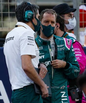 Formula 1 Gulf Air Bahrain Grand Prix 2021 28.03.2021, Bahrain International Circuit, Sakhir, Formula 1 Gulf Air Bahrain Grand Prix 2021 ,im Bild Sebastian Vettel (DEU 5), Aston Martin Cognizant Formula One Team