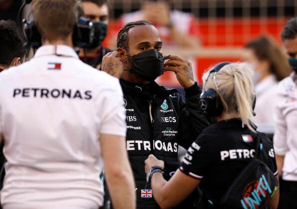 44 Lewis Hamilton (GBR, Mercedes-AMG Petronas F1 Team), Angela Cullen (GBR, Mercedes-AMG Petronas F1 Team), F1 Grand Prix of Bahrain at Bahrain International Circuit on March 28, 2021 in Sakhir, Bahrain. (Photo by HOCH ZWEI) Sakhir Bahrain