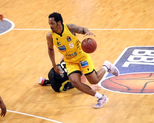 Barry Brown Jr. (Riesen) . MHP Riesen Ludwigsburg vs.Medi Bayreuth . Basketball-Bundesliga 2020-2021. Ludwigsburg , GER, 28.03.2021,