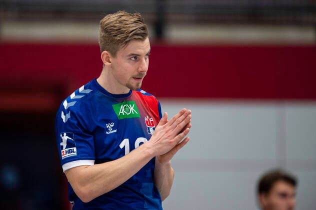 01.12.2020 - Handball, 2020 2021, 2. Bundesliga, 1. Spieltag, TuS-N-Lübbecke - Handball Verein Hamburg: Jonas Gertges (Hamburg) Lübbecke Nordrhein-Westfalen Deutschland Merkur Arena *** 01 12 2020 Handball, 2020 2021, 2 Bundesliga, 1 Matchday, TuS N Lübbecke Handball Sport Verein Hamburg Jonas Gertges Hamburg Lübbecke Nordrhein Westfalen Germany Merkur Arena