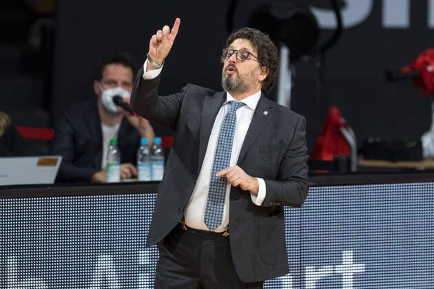 Basketball, Euroleague, day0}.03.2021, FC Bayern München - Fenerbahce Istanbul. Im Bild Head Coach des FC Bayern München Andrea TRINCHIERI. München Audi Dome Bayern Deutschland Copyright: Passion2Press.dex xMarkusxFischerx