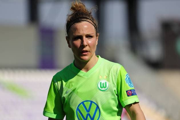 Budapest, March 31th 2021: Svenja Huth ( 10 VfL Wolfsburg) during the UEFA Womens Champions League match between VFL Wolfsburg and Chelsea FC at Szusza Ferenc Stadium in Budapest, Hungary Gabor Sas Uefa Women s Champions League - Wolfsburg v Chelsea 