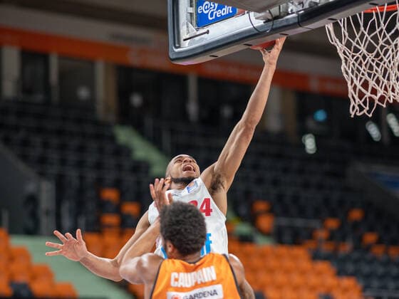 Cameron Hunt (s Oliver Wuerzburg, 24), Troy Caupain (Ratiopharm Ulm 23), ratiopharm Ulm vs. S.Oliver Baskets Wuerzburg, Basketball, Bundesliga, BBL, easycredit, 29. Spieltag, Spielzeit 2020 2021, 01.04.2021, ratiopharm Ulm vs. S.Oliver Baskets Wuerzburg, Basketball, Bundesliga, BBL, easycredit, 29. Spieltag, Spielzeit 2020 2021, 01.04.2021 Neu-Ulm Copyright: xEibner-Pressefoto SaschaxWaltherx EP_EER