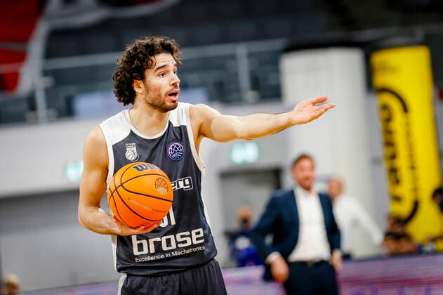 Michele Vitali (Brose Bamberg, 31) Basketball Champions League 2020 21, Playoof Spieltag 5, Brose Bamberg - Dinamo Sassari 01.04.2021, Bamberg, Brose Arena - Copyright: DanielxLöb