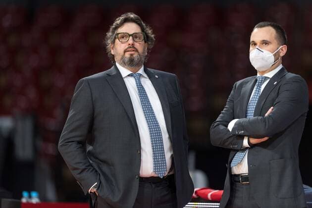 Basketball, Euroleague, day0}.04.2021, FC Bayern München - Zalgiris Kaunas. Im Bild Head Coach des FC Bayern München Andrea TRINCHIERI und Co-Trainer des FC Bayern München Adriano VERTEMATI Aufwärmen. München Audi Dome Bayern Deutschland Copyright: Passion2Press.dex xMarkusxFischerx
