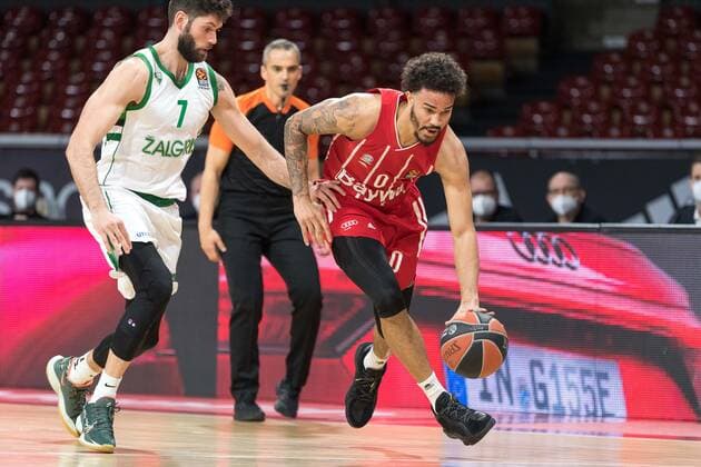 Basketball, Euroleague, day0}.04.2021, FC Bayern München - Zalgiris Kaunas. Im Bild Patricio GARINO (Zalgiris Kaunas, 7) und Nick WEILER-BABB (FC Bayern München, 0). München Audi Dome Bayern Deutschland Copyright: Passion2Press.dex xMarkusxFischerx