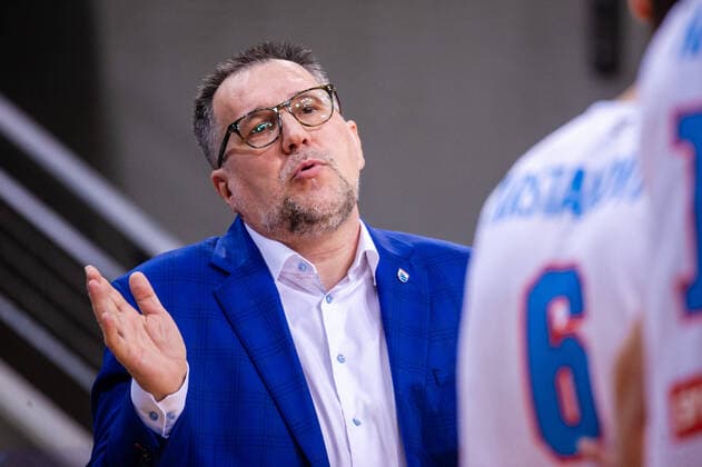 Silvano Poropat (Headcoach SYNTAINICS MBC) ; 1. Basketball Bundesliga easyCredit BBL: MHP RIESEN Ludwigsburg - SYNTAINICS MBC am 01.04.2021 in Ludwigsburg (MHPArena), Baden-Wuerttemberg, Deutschland Ludwigsburg. 01.04.21 Basketball , 01.04.2021, Ludwigsburg (Deutschland)