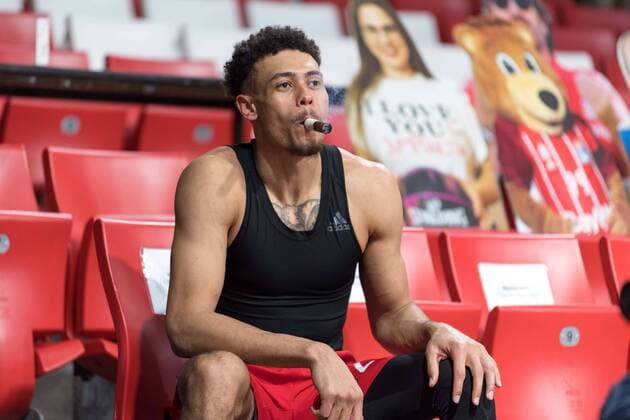 Bilder des Jahres 2021, Sport 04 April Sport Themen der Woche KW13 Basketball, Euroleague, day0}.04.2021, FC Bayern München - Zalgiris Kaunas. Im Bild Wade BALDWIN (FC Bayern München, 2) genießt Siegerzigarre Zigarre. München Audi Dome Bayern Deutschland *** Basketball, Euroleague, day0 04 2021, FC Bayern Munich Zalgiris Kaunas In the picture Wade BALDWIN FC Bayern Munich, 2 enjoys winning cigar Munich Audi Dome Bayern Germany Copyright: Passion2Press.dex xMarkusxFischerx