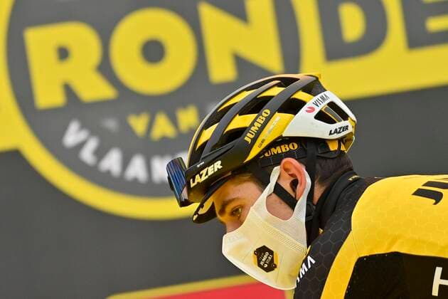 Oudenaarde, Belgium - April 4 : VAN AERT Wout (BEL) of JUMBO-VISMA during the Flanders Classics 105th Ronde Van Vlaanderen cycling race with start in Antwerp and finish in Oudenaarde on April 04, 2021 in Oudenaarde, Belgium, 4 04 2021 CYCLISME : Tour des Flandres - 04 04 2021 Photonews Panoramic 