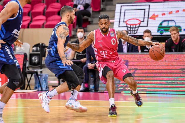 easyCredit BBL, Telekom Baskets Bonn vs. Alba Berlin, 04.04.2021 Alex Hamilton (Telekom Baskets Bonn 0), easyCredit BBL, Telekom Baskets Bonn vs. Alba Berlin am 04.04.2021 im Telekom Dome Bonn, Bonn (Nordrhein-Westfalen) Copyright: xBEAUTIFULxSPORTS Mueller-Laschetx