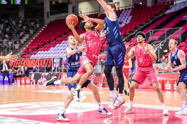 easyCredit BBL, Telekom Baskets Bonn vs. Alba Berlin, 04.04.2021 Jalen Hudson (Telekom Baskets Bonn 6), easyCredit BBL, Telekom Baskets Bonn vs. Alba Berlin am 04.04.2021 im Telekom Dome Bonn, Bonn (Nordrhein-Westfalen) Copyright: xBEAUTIFULxSPORTS Mueller-Laschetx