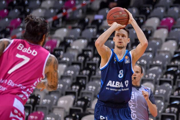 easyCredit BBL, Telekom Baskets Bonn vs. Alba Berlin, 04.04.2021 , easyCredit BBL, Telekom Baskets Bonn vs. Alba Berlin am 04.04.2021 im Telekom Dome, Bonn (Nordrhein-Westfalen) Copyright: xBEAUTIFULxSPORTS Mueller-Laschetx