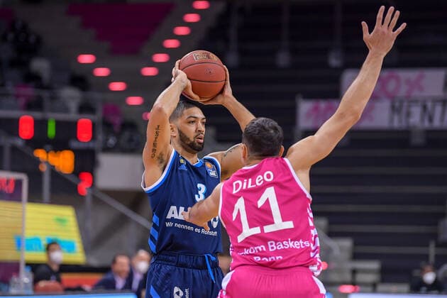 easyCredit BBL, Telekom Baskets Bonn vs. Alba Berlin, 04.04.2021 , easyCredit BBL, Telekom Baskets Bonn vs. Alba Berlin am 04.04.2021 im Telekom Dome, Bonn (Nordrhein-Westfalen) Copyright: xBEAUTIFULxSPORTS Mueller-Laschetx