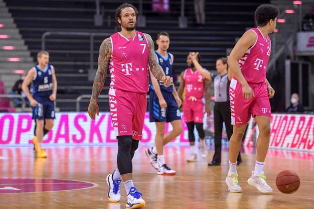 easyCredit BBL, Telekom Baskets Bonn vs. Alba Berlin, 04.04.2021 Enttäuschung bei Chris Babb (Telekom Baskets Bonn 7), easyCredit BBL, Telekom Baskets Bonn vs. Alba Berlin am 04.04.2021 im Telekom Dome, Bonn (Nordrhein-Westfalen) Copyright: xBEAUTIFULxSPORTS Mueller-Laschetx