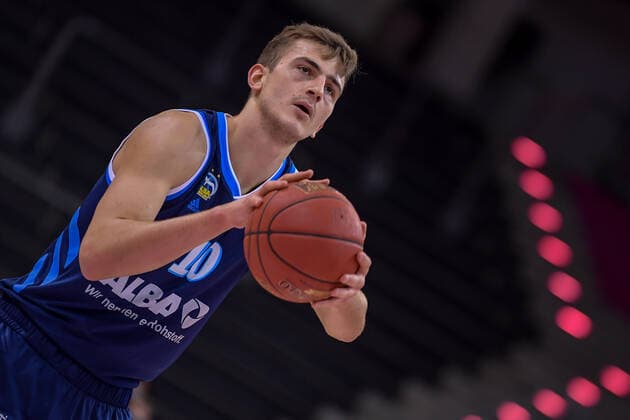 easyCredit BBL, Telekom Baskets Bonn vs. Alba Berlin, 04.04.2021 Tim Schneider (Alba Berlin 10), easyCredit BBL, Telekom Baskets Bonn vs. Alba Berlin am 04.04.2021 im Telekom Dome, Bonn (Nordrhein-Westfalen) Copyright: xBEAUTIFULxSPORTS Mueller-Laschetx