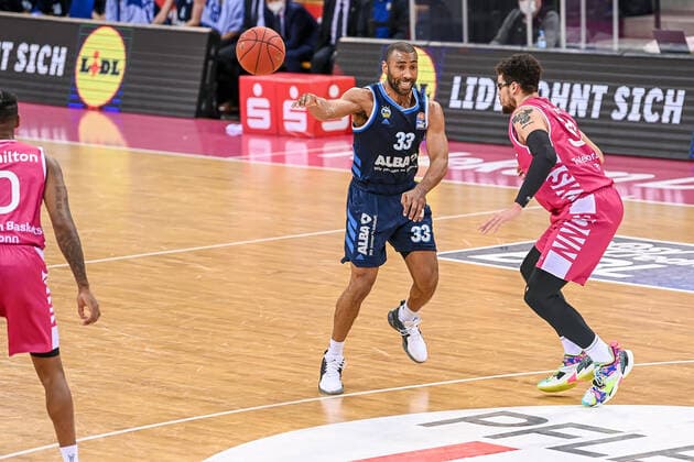 easyCredit BBL, Telekom Baskets Bonn vs. Alba Berlin, 04.04.2021 Jayson Granger (Alba Berlin 33), easyCredit BBL, Telekom Baskets Bonn vs. Alba Berlin am 04.04.2021 im Telekom Dome Bonn, Bonn (Nordrhein-Westfalen) Copyright: xBEAUTIFULxSPORTS Mueller-Laschetx