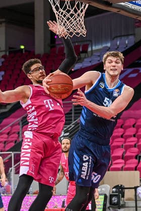 easyCredit BBL, Telekom Baskets Bonn vs. Alba Berlin, 04.04.2021 Ben Lammers (Alba Berlin 50), easyCredit BBL, Telekom Baskets Bonn vs. Alba Berlin am 04.04.2021 im Telekom Dome Bonn, Bonn (Nordrhein-Westfalen) Copyright: xBEAUTIFULxSPORTS Mueller-Laschetx