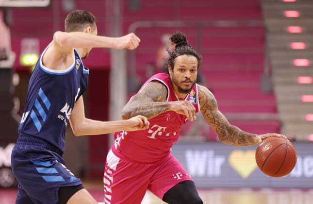 Chris Babb Telekom Baskets Bonn vs. ALBA BERLIN easyCredit BBL 1. Bundesliga , Saison 2020 2021 , 26. Spieltag