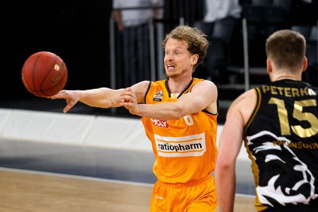 Per Guenther (Ratiopharm Ulm 06) GER, Ratiopharm Ulm vs. Loewen Braunschweig, easycredit 1.Bundesliga Basketball, 26.Spieltag, Saison 2020 21, 05.04.2021 Ratiopharm Ulm vs. Loewen Braunschweig, 1.Basketball Bundesliga Neu-Ulm Copyright: xEibner-Pressefoto RogerxBuerkex EP_EER