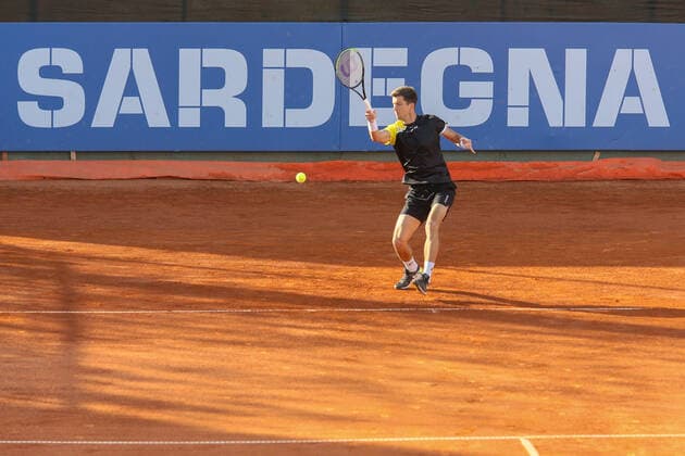 ATP, Tennis Herren Tour 250 2021 Sardegna Open Tennis CAGLIARI, ITALY, APR 05: Aljaz Bedene during the ATP Tour 250 Sardegna Open tennis match in Cagliari, Italy on April 05, 2021. Cagliari Tennis Club Cagliari Italy 6460_236629 Copyright: xGiampieroxSposito PentaxPressx