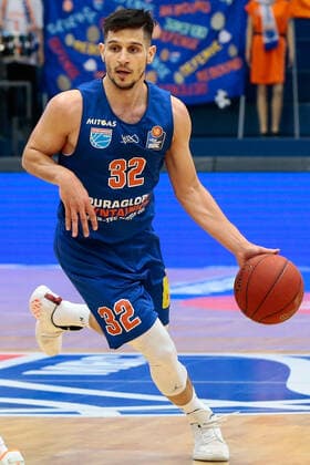 05.04.2021, xtgx, Basketball, easyCredit BBL, Syntainics MBC - Niners Chemnitz emspor, v.l. Roko Rogic (MBC, 32) Weissenfels