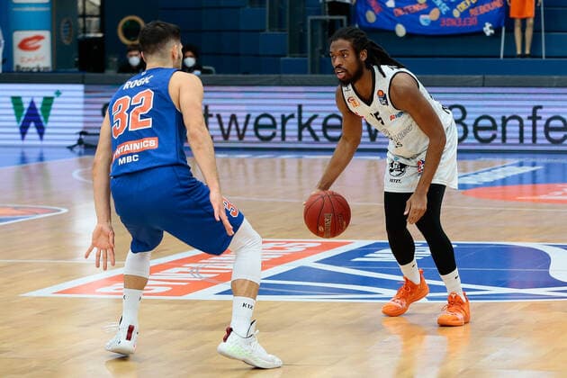 05.04.2021, xtgx, Basketball, easyCredit BBL, Syntainics MBC - Niners Chemnitz emspor, v.l. Marcus Thornton (Niners Chemnitz, 15) Weissenfels