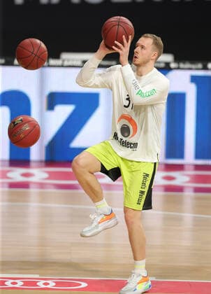 Osvaldas Olisevicius (Bayreuth) waehrend dem aufwaermen GER, FC Bayern Basketball vs. medi bayreuth, Basketball, easy Credit BBL, Saison 2020 2021, 06.04.2021, GER, FC Bayern Basketball vs. medi bayreuth, Basketball, easy Credit BBL, Saison 2020 2021, 06.04.2021, Muenchen Copyright: xEIBNER MarcelxEngelbrechtx EP_EER