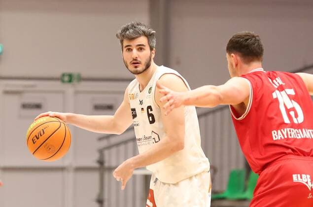 07.04.2021 - Basketball - Saison 2019 2020 - 2. Bundesliga Pro-A - 12. Spieltag: Nürnberg Falcons Basketball Club NBC - Bayer Giants Leverkusen - DaMa - Martin Bogdanov (6, Nürnberg Falcons BC NBC ) Luca Kahl (15, Bayer Giants Leverkusen )