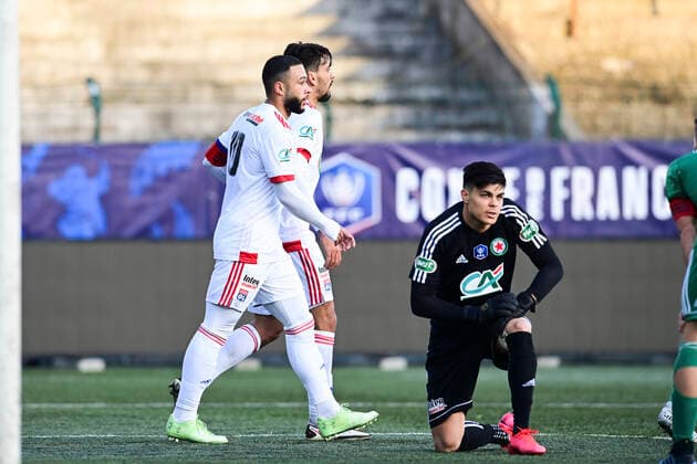 Joie des joueurs de l OL apres le but de Memphis Depay (OL) deception des joueurs du Red Star FOOTBALL : Red star vs OL - 1 8 coupe de France - 08 04 2021 JBAutissier Panoramic 