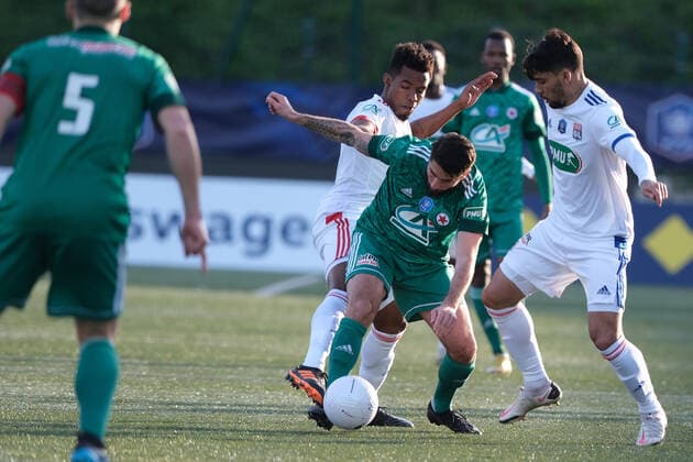 April 9, 2021, Saint Ouen, Seine Saint Denis, France: Red Star Midfield JIMMY ROYE in action during the round of 16 soccer French Cup match between Red Star and Olympique Lyonnais at Bauer Stadium - Saint Ouen - France..Lyon Won 2:2 Saint Ouen France - ZUMAp119 20210409_zaf_p119_029 Copyright: xPierrexSteveninx