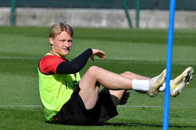 Kasper Dolberg - OGC Nice - Centre d entrainement et de formation a Nice FOOTBALL : Entrainement OGC Nice - 09 04 2021 LionelUrman Panoramic 