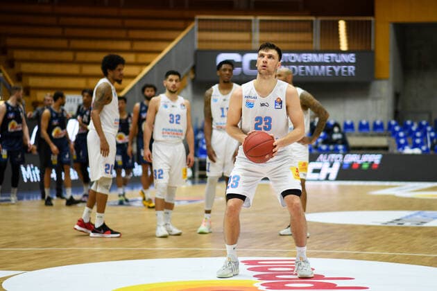 Michal Michalak (Syntainics MBC) beim Freiwurf, GER, HAKRO Merlins Crailsheim vs. Syntainics MBC, 09.04.2021, 27. Spieltag easycredit Basketball Bundesliga, Spielzeit 2020 2021. GER, HAKRO Merlins Crailsheim vs. Syntainics MBC, 09.04.2021, 27. Spieltag easycredit Basketball Bundesliga, Spielzeit 2020 2021 Crailsheim Copyright: xEibnerxPressefoto MichaelxMemmlerx EP_MMR