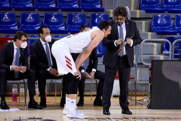 April 9, 2021, Barcelona, Spain: Andrea Trinchieri of FC Bayern Munich during the Turkish Airlines EuroLeague match between FC Barcelona, Barca and Bayern Munich at Palau Blaugrana in Barcelona, Spain. Barcelona Spain - ZUMAd159 20210409_zia_d159_109 Copyright: xDavidxRamirezx