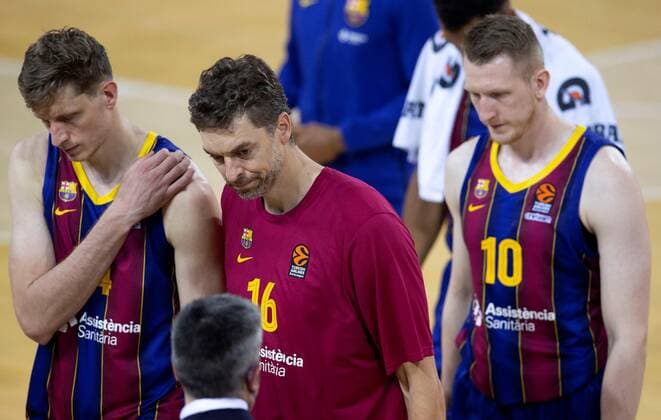 Barça s center Pau Gasol (C) reacts at the end of the EuroLeague basketball match between Barça and Bayern Munich at Palau Blaugrana in Barcelona, Spain, 09 April 2021. FC Barcelona, Barca vs Bayern Munich !ACHTUNG: NUR REDAKTIONELLE NUTZUNG!  Copyright: xEnricxFontcubertax GRAF1115 20210409-637536065693471967