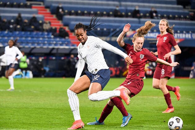 Fußball, Damen Länderspiel, Frankreich - England 12 MARIE ANTOINETTE KATOTO (FRA) - KEIRA WALSH FOOTBALL FEMININ : France vs Angleterre - Match Amical - 09 04 2021 AnthonyBIBARD FEP Panoramic 