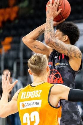 Diante Maurice Garrett (JobStairs Giessen 46ers 11) GER, Ratiopharm Ulm vs. JobStairs Giessen 46ers, easycredit 1.Bundesliga Basketball, 27.Spieltag, Saison 2020 21, 10.04.2021 Ratiopharm Ulm vs. JobStairs Giessen 46ers, 1.Basketball Bundesliga Neu-Ulm Copyright: xEibner-Pressefoto RogerxBuerkex EP_EER