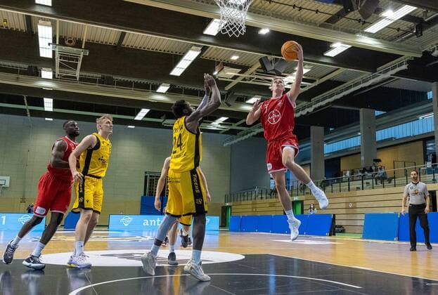 Grant Dressler (Bayer Giants Leverkusen, 7)¨¨Tigers Tübingen vs. Bayer Giants Leverkusen, 2. Basketball, Bundesliga, Pro A, Barmer 2 Basketball, Spieltag 30, Spielzeit 2020 2021, 10.04.2021, ¨¨ Tigers Tübingen - Bayer Giants Leverkusen, Basketball, 2. Bundesliga, Barmer 2 Basketball, Spieltag 30, Spielzeit 2020 2021, 10.04.2021 Rottenburg am Neckar Copyright: xDennisxDuddek xEibnerxPressefotox EP_DDU