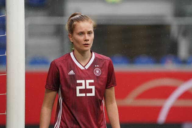 Sjoeke Nüsken (Deutschland, Germany) - 10.04.2021 Wiesbaden: Deutschland vs. Australien, BRITA Arena, Frauen, Freundschaftsspiel