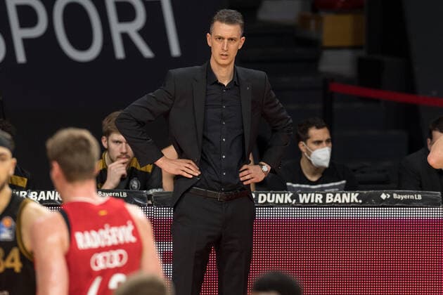 Basketball, BBL, 20210411, FC Bayern München - Basketball Löwen Braunschweig. Im Bild Head Coach von Basketball Löwen Braunschweig Pete STROBL. München Audi Dome Bayern Deutschland Copyright: Passion2Press MarkusxFischerx