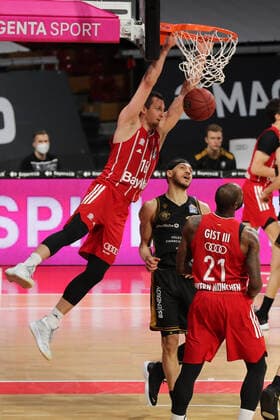 Paul Zipser (Muenchen) GER, FC Bayern Basketball vs. Loewen Braunschweig, Basketball, easyCredit BBL, Saison 2020 2021, 11.04.2021, GER, FC Bayern Basketball vs. Loewen Braunschweig, Basketball, easyCredit BBL, Saison 2020 2021, 11.04.2021, Muenchen Copyright: xEIBNER MarcelxEngelbrechtx EP_EER