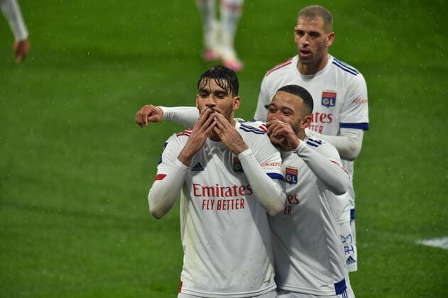Joie de Lucas Paqueta et Memphis Depay (lyon) FOOTBALL : Olympique Lyonnais vs SCO Angers - Ligue 1 Uber Eats - 11 04 2021 FredericChambert Panoramic 