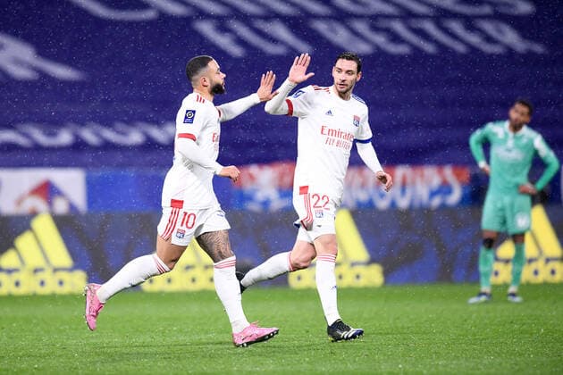 JOIE - FAIR PLAY - 10 MEMPHIS DEPAY (OL) - 22 MATTIA DE SCIGLIO (OL) FOOTBALL : Lyon vs Angers - Ligue 1 Uber Eats - 11 04 2021 FEP Panoramic 